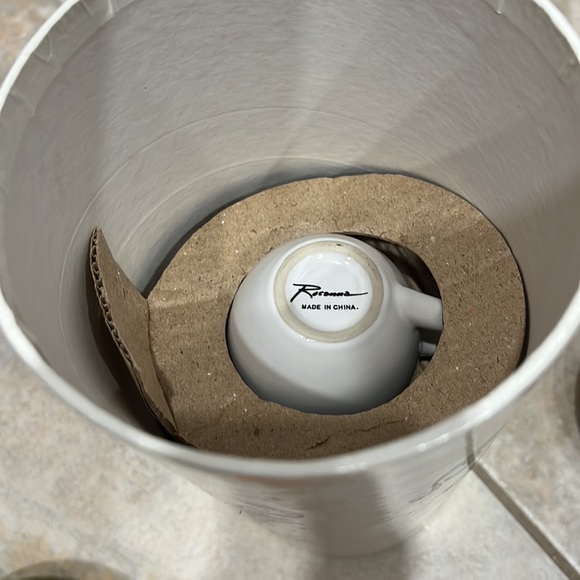 NEW Holiday set of 4 cups and sauces - Picture 6 of 9